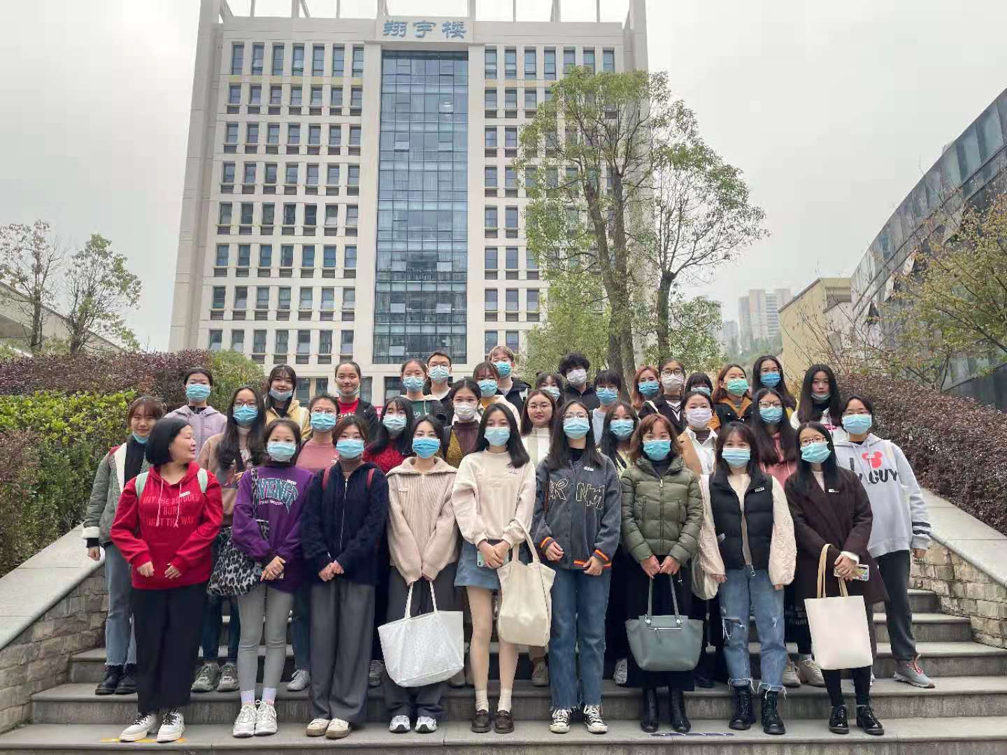 三明学院2018级海外学院（外国语学院）英语师范b班开展见习活动